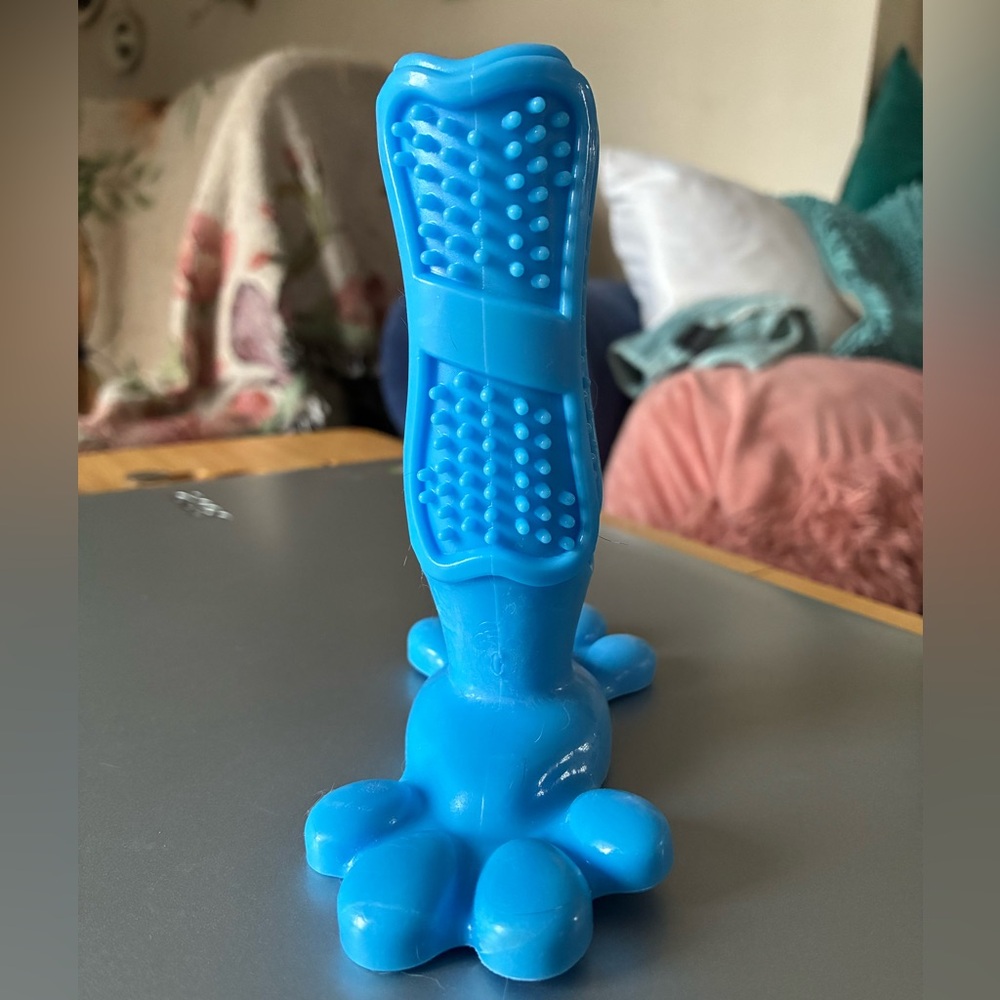 🩵 Blue Rubber Pet Delay Chew Toy - Picture 6 of 14